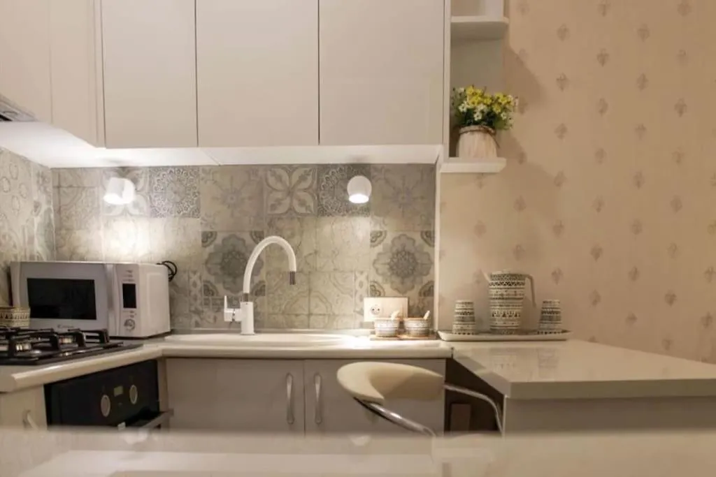 Luxurious Pekini Plaza Apartment Tbilisi