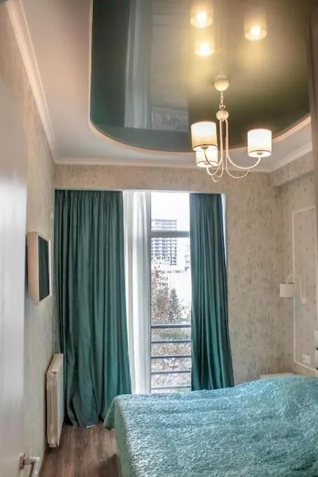 Luxurious Pekini Plaza Apartment Tbilisi