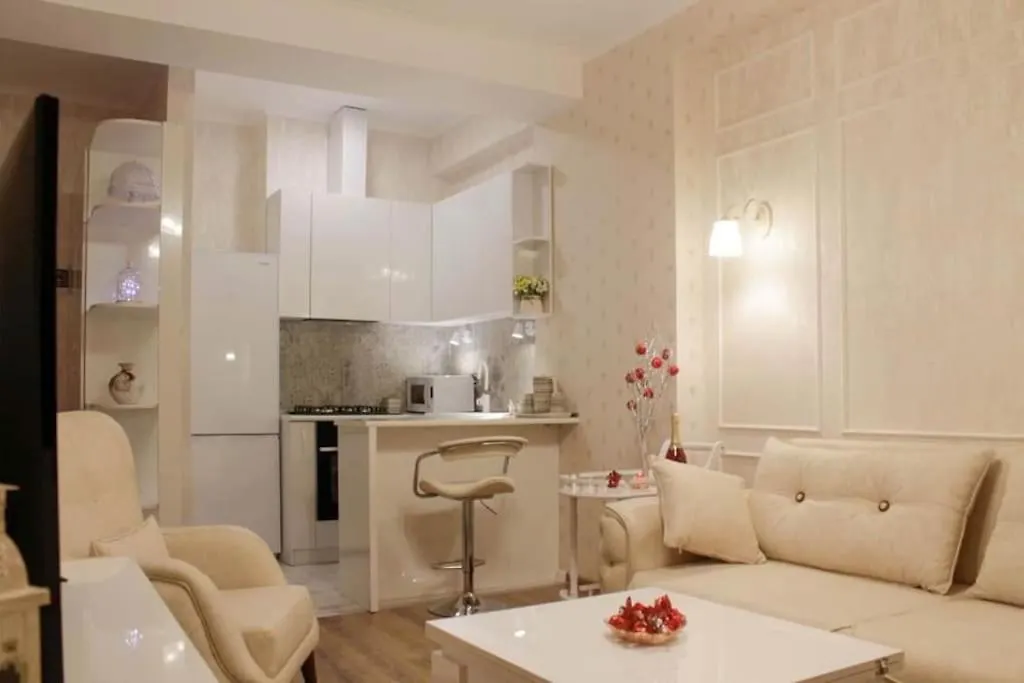 Luxurious Pekini Plaza Apartment Tbilisi Georgia